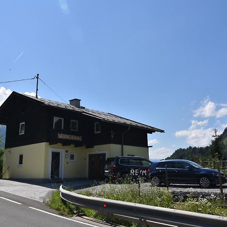 Wegmacherhaus Villa Sankt Johann im Pongau Exterior photo